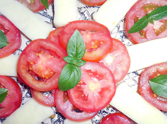 Sliced Tomato Basil Salad