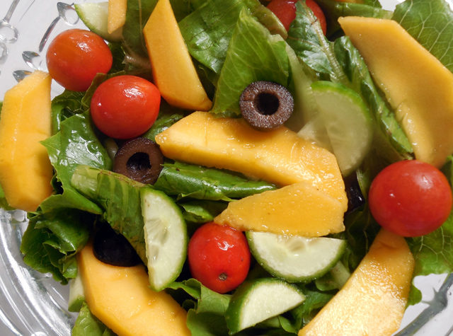 Mango Rocket Salad